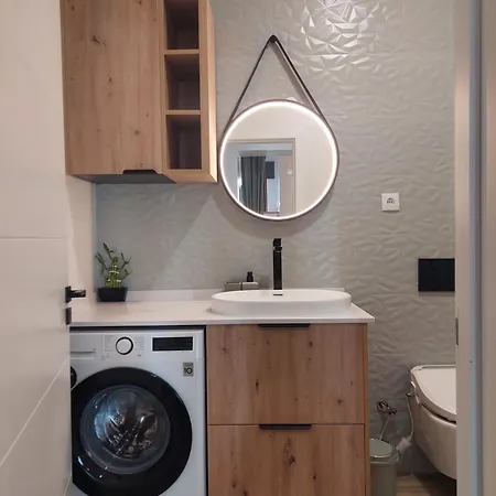 Apartment Espiche Near Da