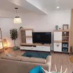 아파트 Espiche Near Da *